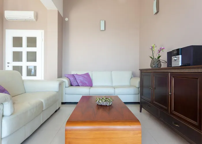 Luxury Con Vista דירה *