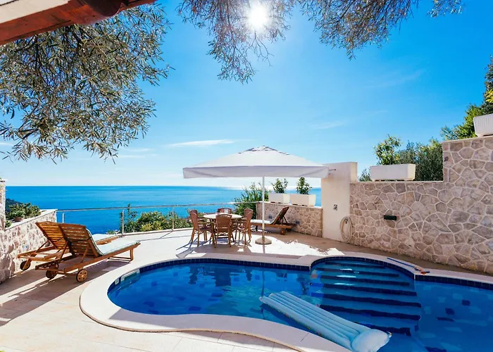 Luxury Con Vista
