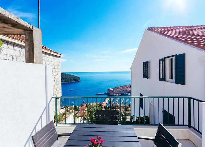 Luxury Con Vista Daire