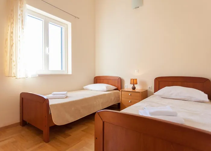 Luxury Con Vista